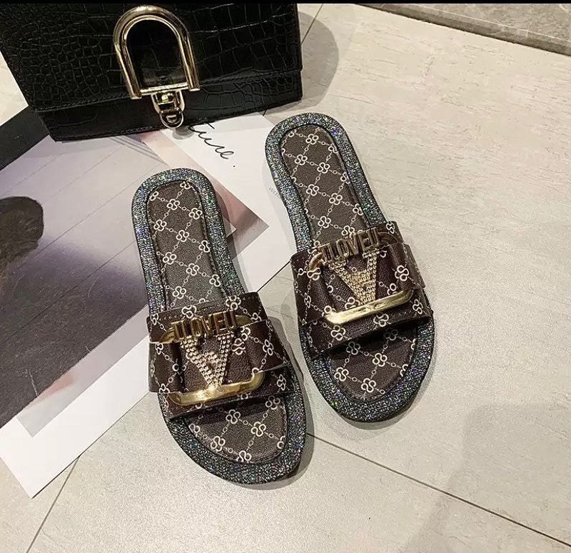 Women sandals
